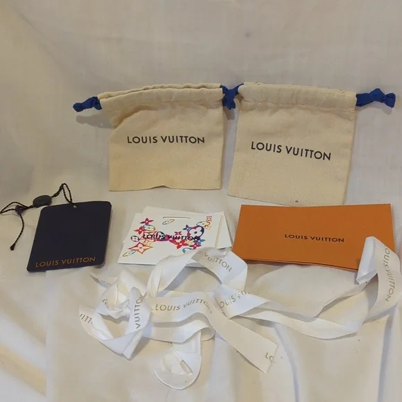 Authentic Louis Vuitton jewelry bags (2) with matching ribbon, note card,receipt - Picture 1 of 6